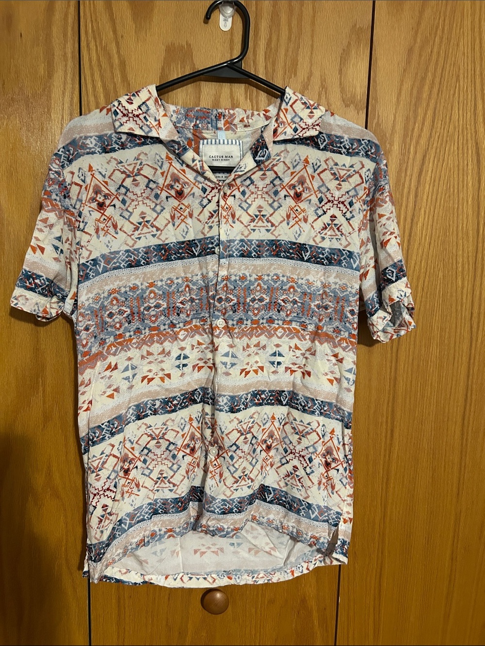Cactus man Ricky Singh cream  southwestern geometric button up shirt sleeve S